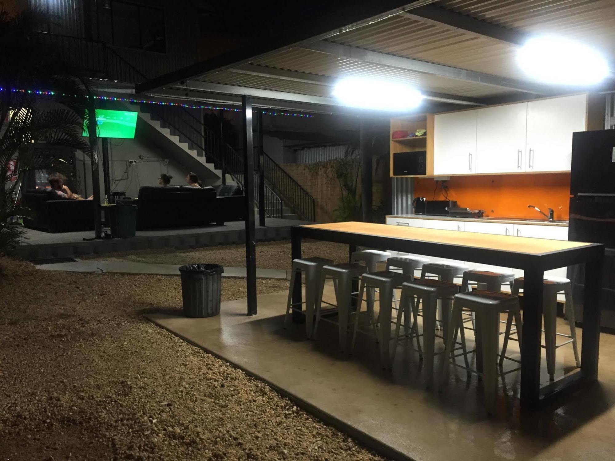 Down Under Hostels Darwin Exterior foto