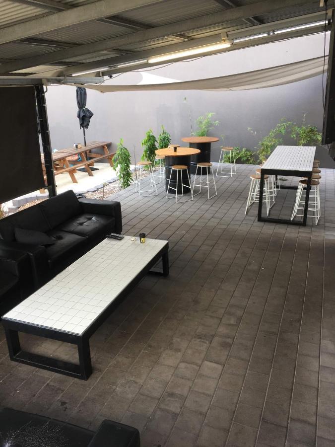 Down Under Hostels Darwin Exterior foto
